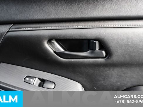 Used 2024 Nissan Sentra S image 43