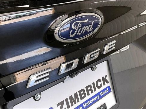 Used 2021 Ford Edge ST-Line w/ Class II Trailer Tow Package AWD/4WD image 9