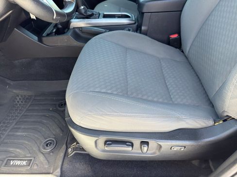Used 2021 Toyota Tacoma SR5 RWD image 12