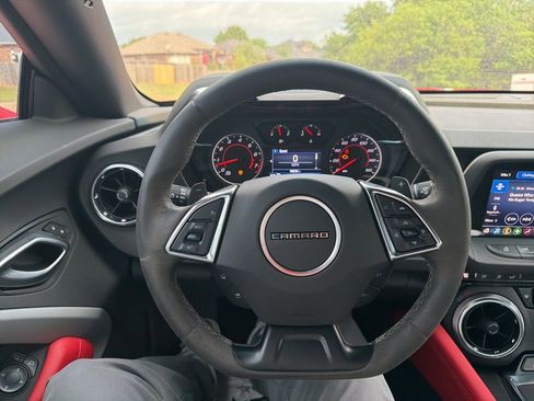 Used 2023 Chevrolet Camaro LT RWD image 15