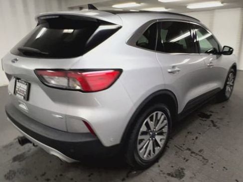 Used 2020 Ford Escape Titanium AWD/4WD image 8