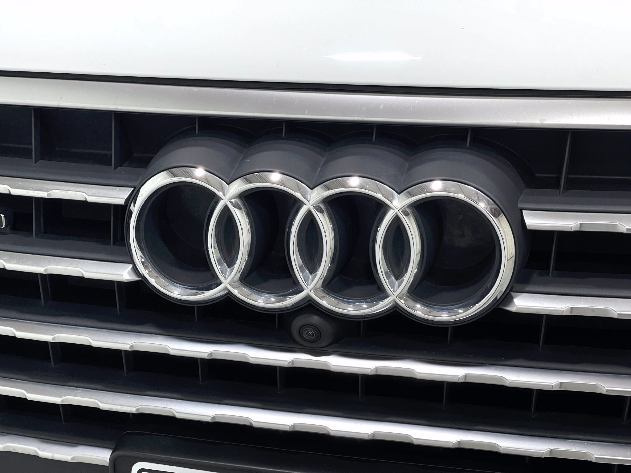 Used 2018 Audi Q7 3.0T Prestige w/ Prestige Package AWD/4WD image 40