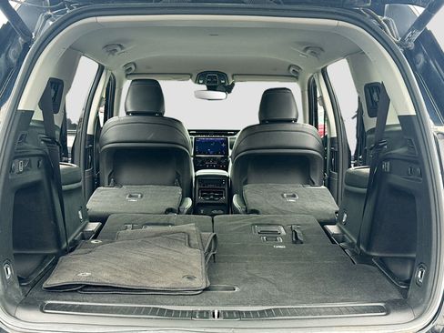 Used 2023 Jeep Grand Cherokee L Limited image 7