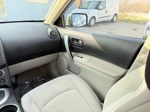 Used 2010 Nissan Rogue S image 19