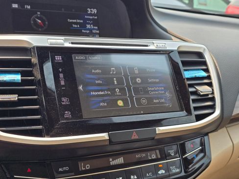 Used 2017 Honda Accord EX-L image 31