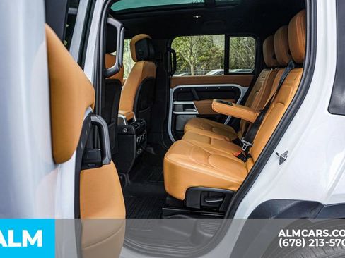 Used 2023 Land Rover Defender 130 SE AWD/4WD image 21