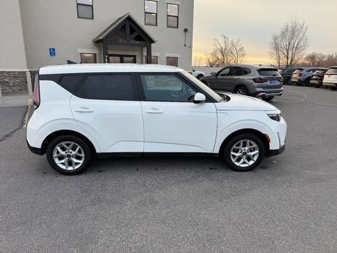 Used 2024 Kia Soul LX w/ Option Group 015 image 8