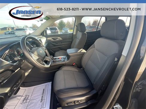 Used 2019 Chevrolet Traverse LT image 18