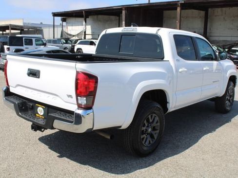 Used 2023 Toyota Tacoma SR5 RWD image 4