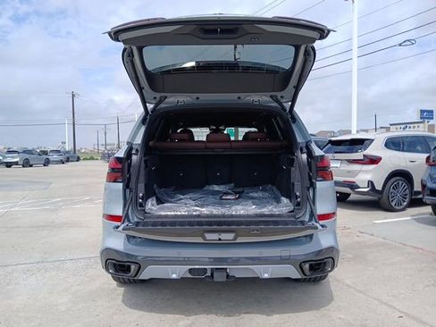 New 2026 BMW X5 sDrive40i image 9