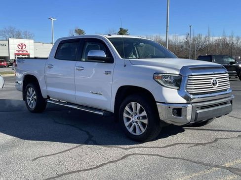 Used 2014 Toyota Tundra Limited w/ Limited Premium Package image 7