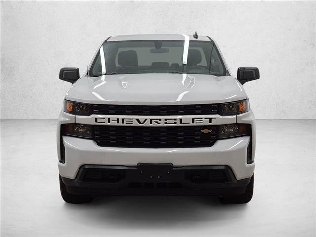 Used 2020 Chevrolet Silverado 1500 Custom w/ Custom Value Package AWD/4WD image 2