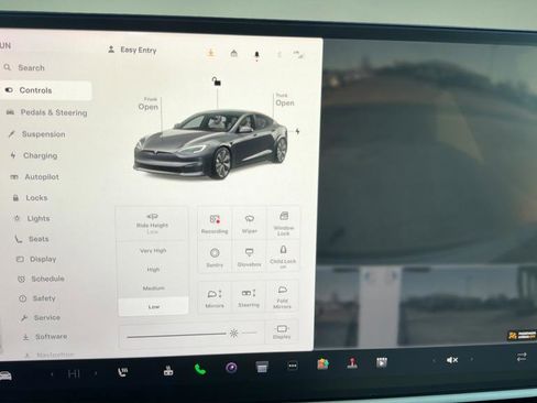 Used 2022 Tesla Model S Plaid image 27