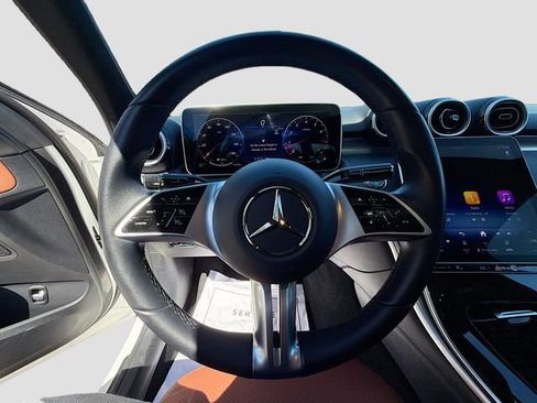Used 2025 Mercedes-Benz C 300 Sedan image 38