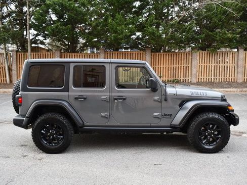 Used 2020 Jeep Wrangler Unlimited Sport image 14