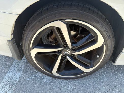 Used 2022 Honda Accord Sport image 10