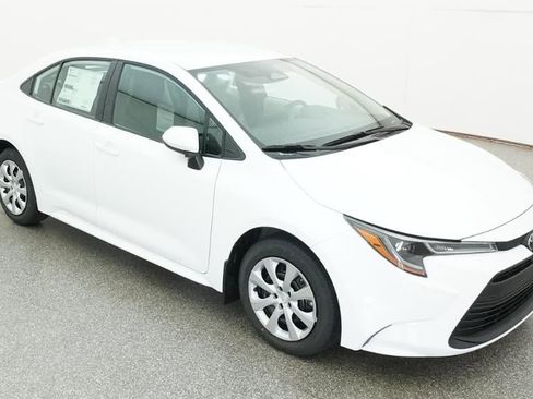 New 2026 Toyota Corolla LE FWD image 13