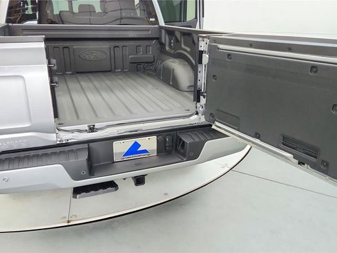 Used 2025 Ford F150 Platinum AWD/4WD image 21