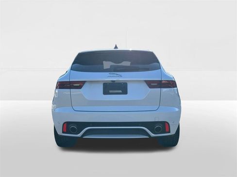 Used 2024 Jaguar E-PACE R-Dynamic SE image 3