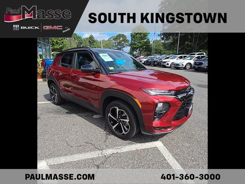 Used 2023 Chevrolet TrailBlazer RS w/ Sun and Liftgate Package AWD/4WD image 3