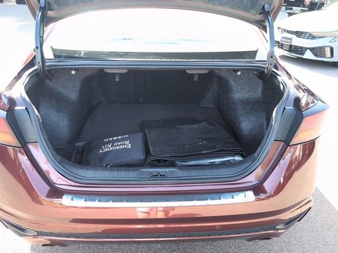 Used 2023 Nissan Altima 2.5 SL AWD/4WD image 11