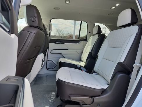 New 2026 GMC Acadia Denali w/ Super Cruise Package image 6