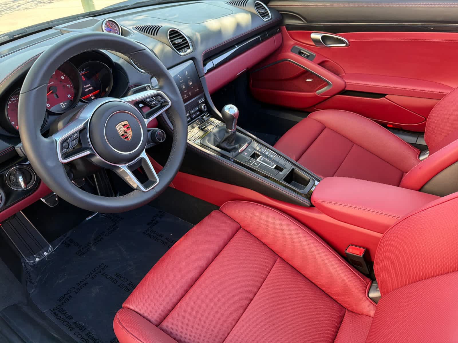 Certified 2025 Porsche 718 Boxster S RWD image 4