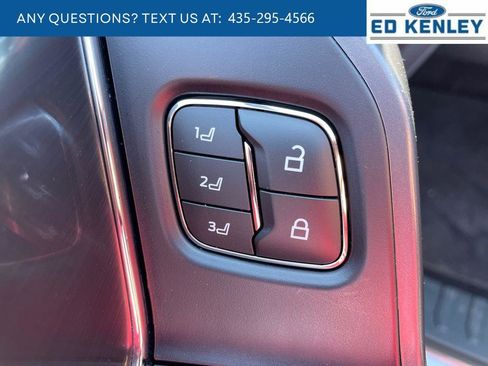 Used 2025 Ford F150 Lariat AWD/4WD image 30