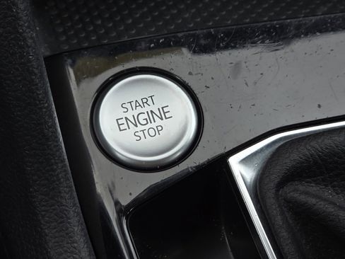 Used 2024 Volkswagen Taos S image 9