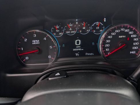 Used 2019 Chevrolet Suburban Premier AWD/4WD image 20