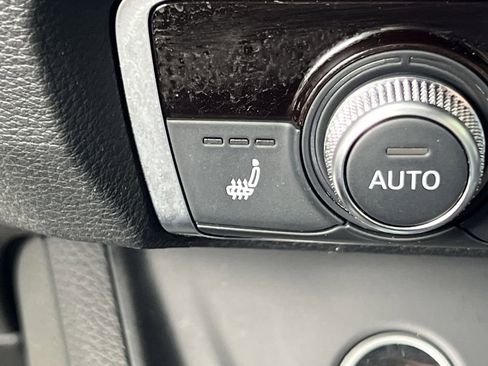 Used 2021 Audi Q3 2.0T Premium w/ Convenience Package image 27