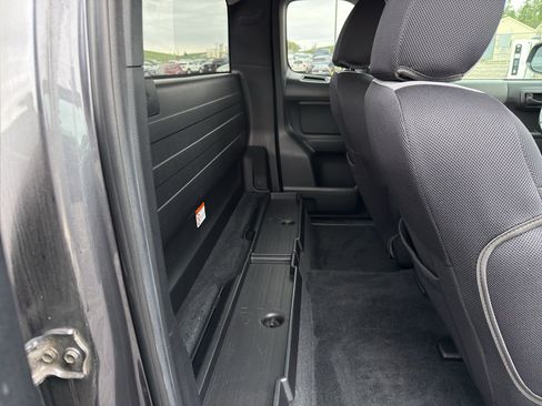 Used 2022 Toyota Tacoma SR RWD image 22