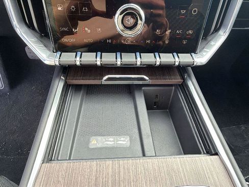 New 2026 GMC Acadia Denali w/ Super Cruise Package image 22