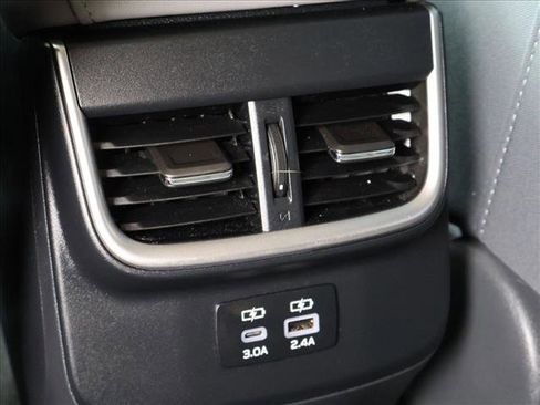 Used 2025 Subaru Outback Premium AWD/4WD image 25