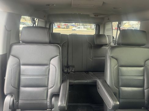 Used 2018 GMC Yukon XL Denali w/ Denali Ultimate Package image 9