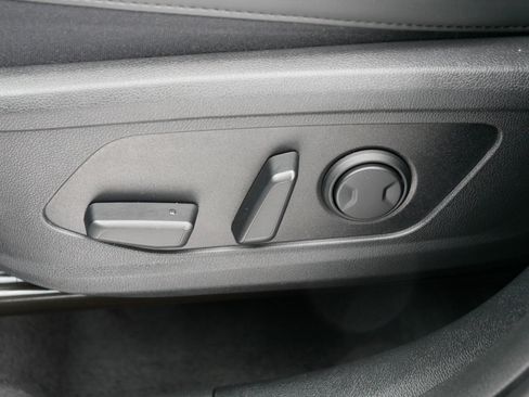 Certified 2023 Kia Sorento SX image 20