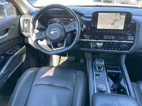 Certified 2023 Nissan Pathfinder SL w/ SL Premium Package AWD/4WD image 12