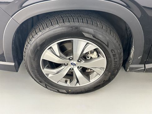 Used 2025 Subaru Ascent Premium AWD/4WD image 11