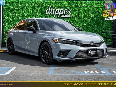Used 2023 Honda Civic Sport image 3