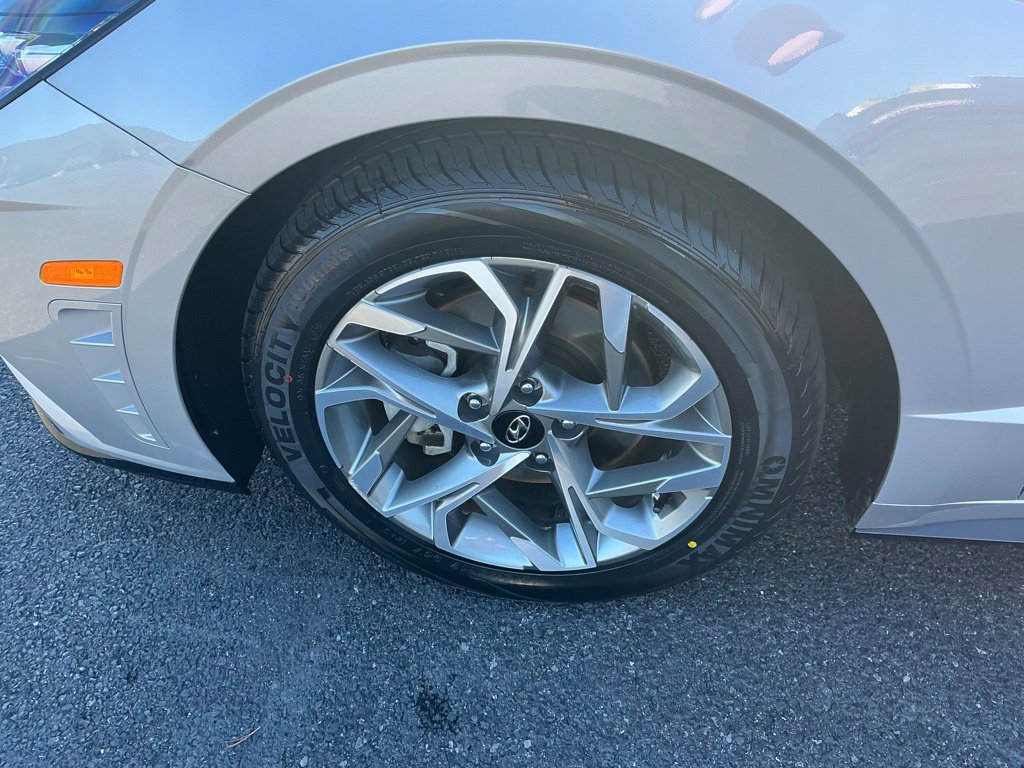 Certified 2023 Hyundai Sonata SEL w/ Convenience Package FWD image 13