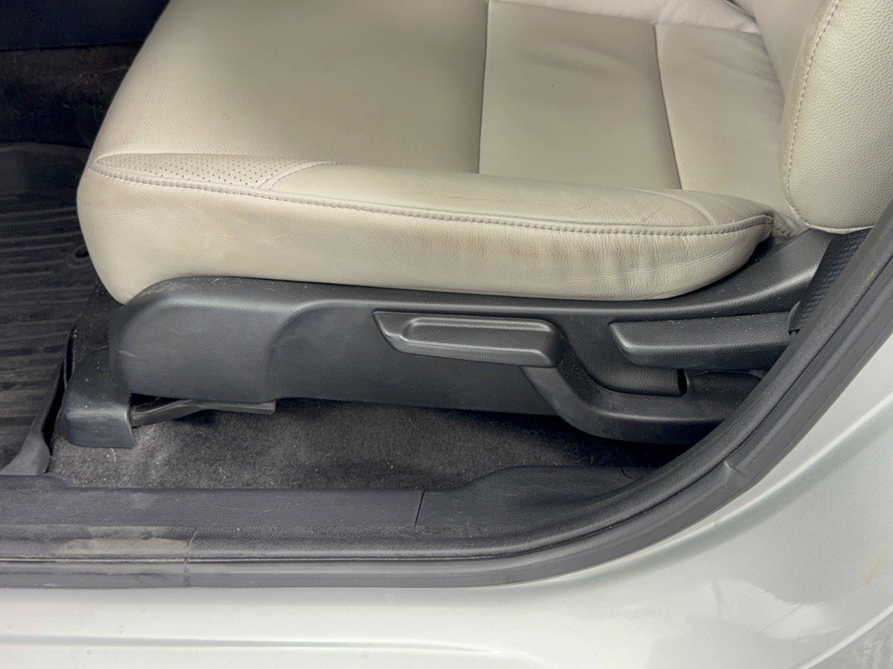 Used 2016 Honda HR-V EX-L image 16