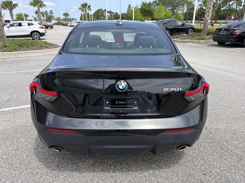 Used 2025 BMW 230i Coupe RWD image 3
