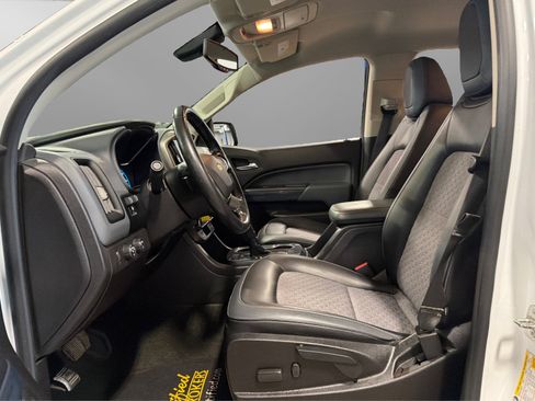 Used 2017 Chevrolet Colorado Z71 AWD/4WD image 17