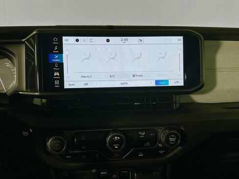 Used 2024 Jeep Wrangler Willys image 22