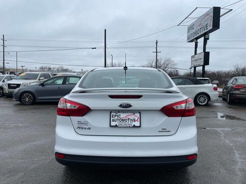 Used 2014 Ford Focus SE w/ SE Sport Package image 6