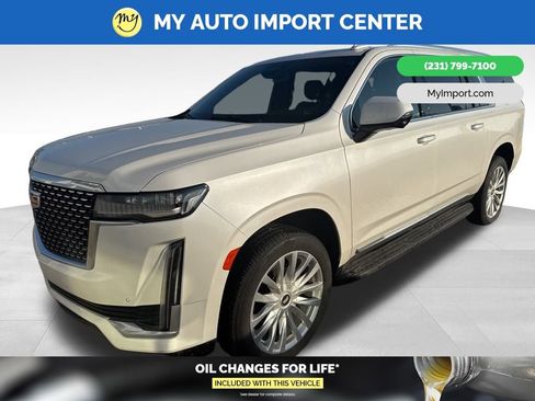 Used 2022 Cadillac Escalade ESV Luxury image 4