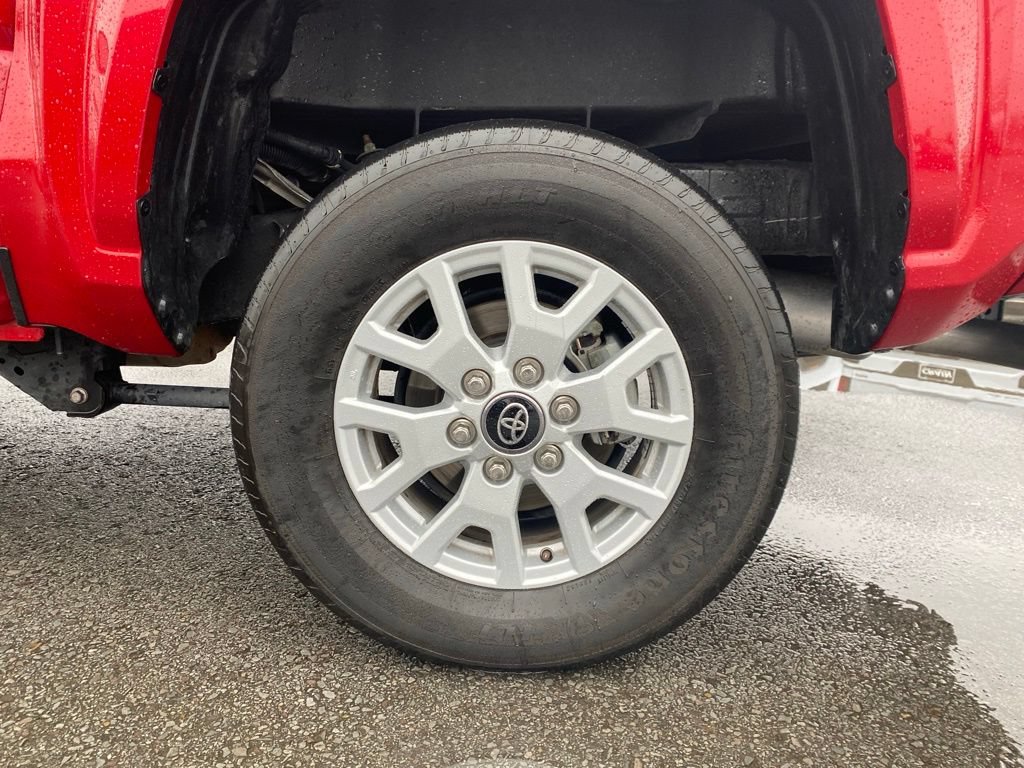 Used 2025 Toyota Tacoma SR5 RWD image 12