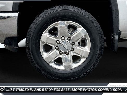 Used 2020 Chevrolet Silverado 2500 LTZ AWD/4WD image 8