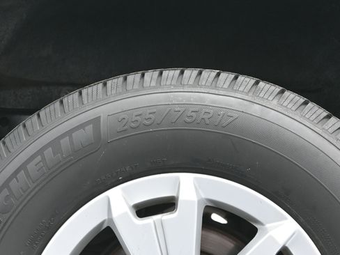 Used 2020 Chevrolet Colorado LT w/ LT Convenience Package image 45