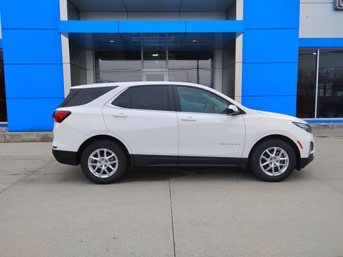 Used 2022 Chevrolet Equinox LT FWD image 34